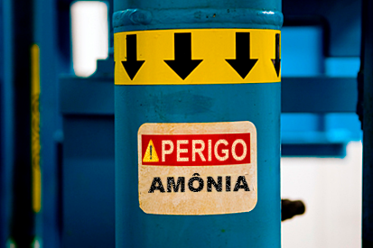 Importância do detector de amônia em ambientes industriais.